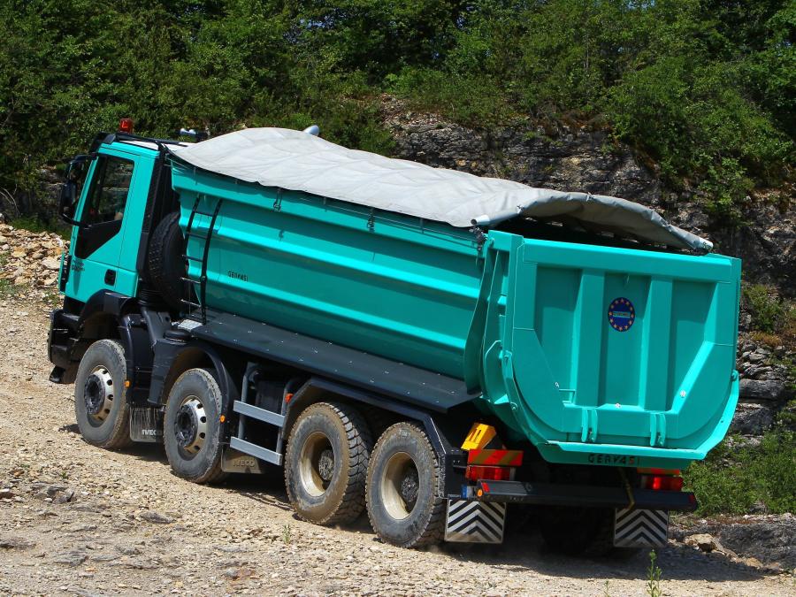  Iveco Trakker Hi-Land 500 8x4 2013 года  (фото 2 из 18)